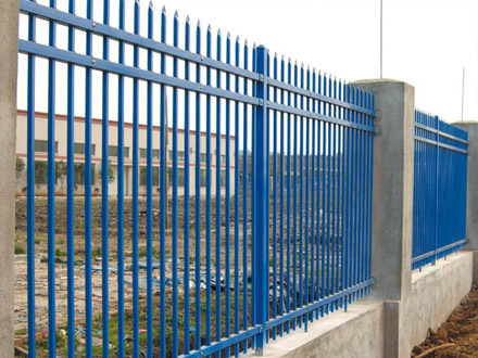 三橫杠鋅鋼護欄