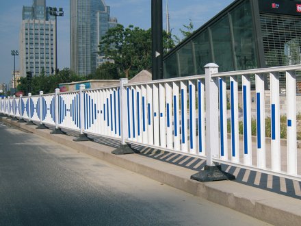 城市道路護欄，一般分為幾類，價格如何